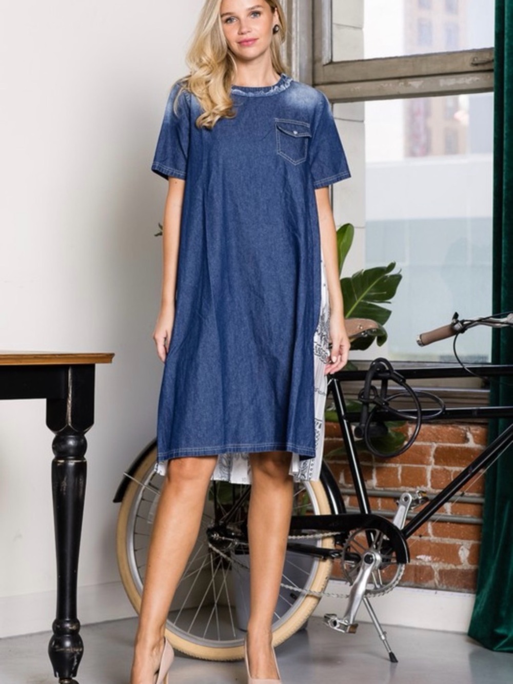 Casual Blue Denim Short-Sleeve Shift Dress